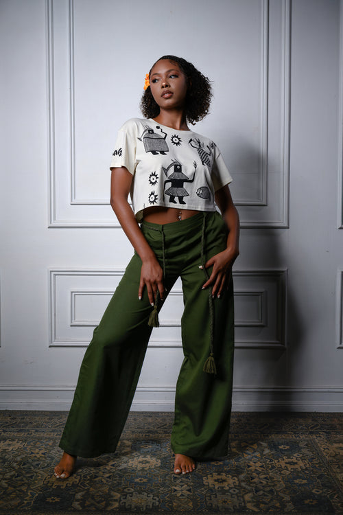 Cooyah women's boxy 90's style fashion fit with African graphics.  Vintage hand-drawn design. 