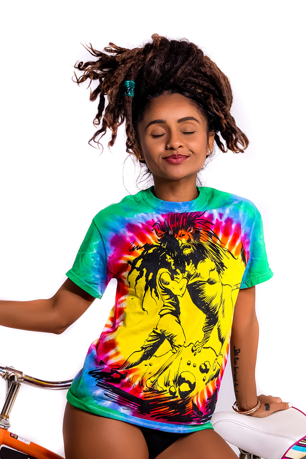 Cooyah Jamaica.  Dread and Lion tie-dye tee.  Rasta design screen printed on ringspun cotton.  Reggae clothing women's top. IRIE